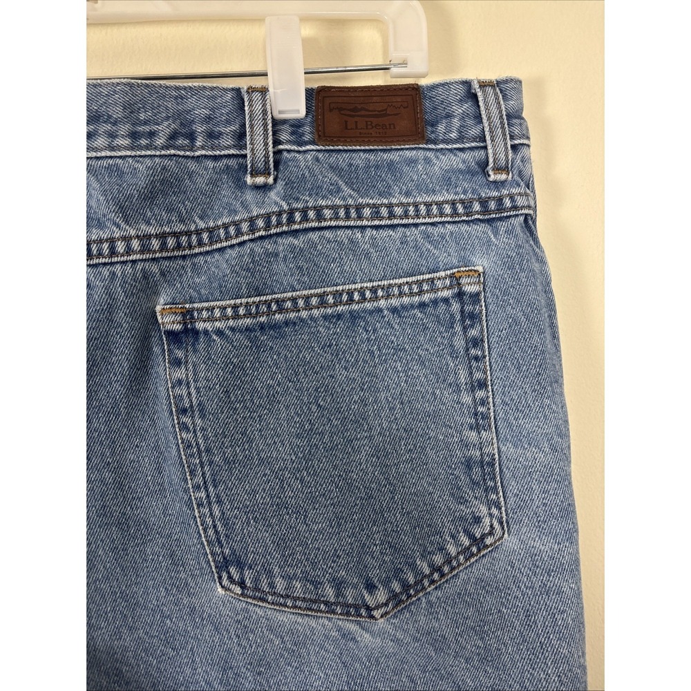 LL Bean Natural Fit Jeans Mens 42x32 Fit 40x30 Blue Denim Pants Straight Leg Vtg - Picture 8 of 13